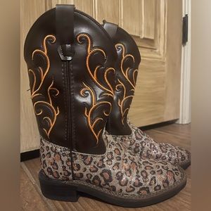 Cowboy Cowgirl western boots leopard Old West size 6 girls